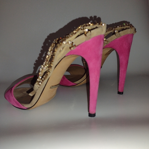 SOLD 💔 Gucci Rhinestone Pink Chainlink Heels - Picture 11 of 16